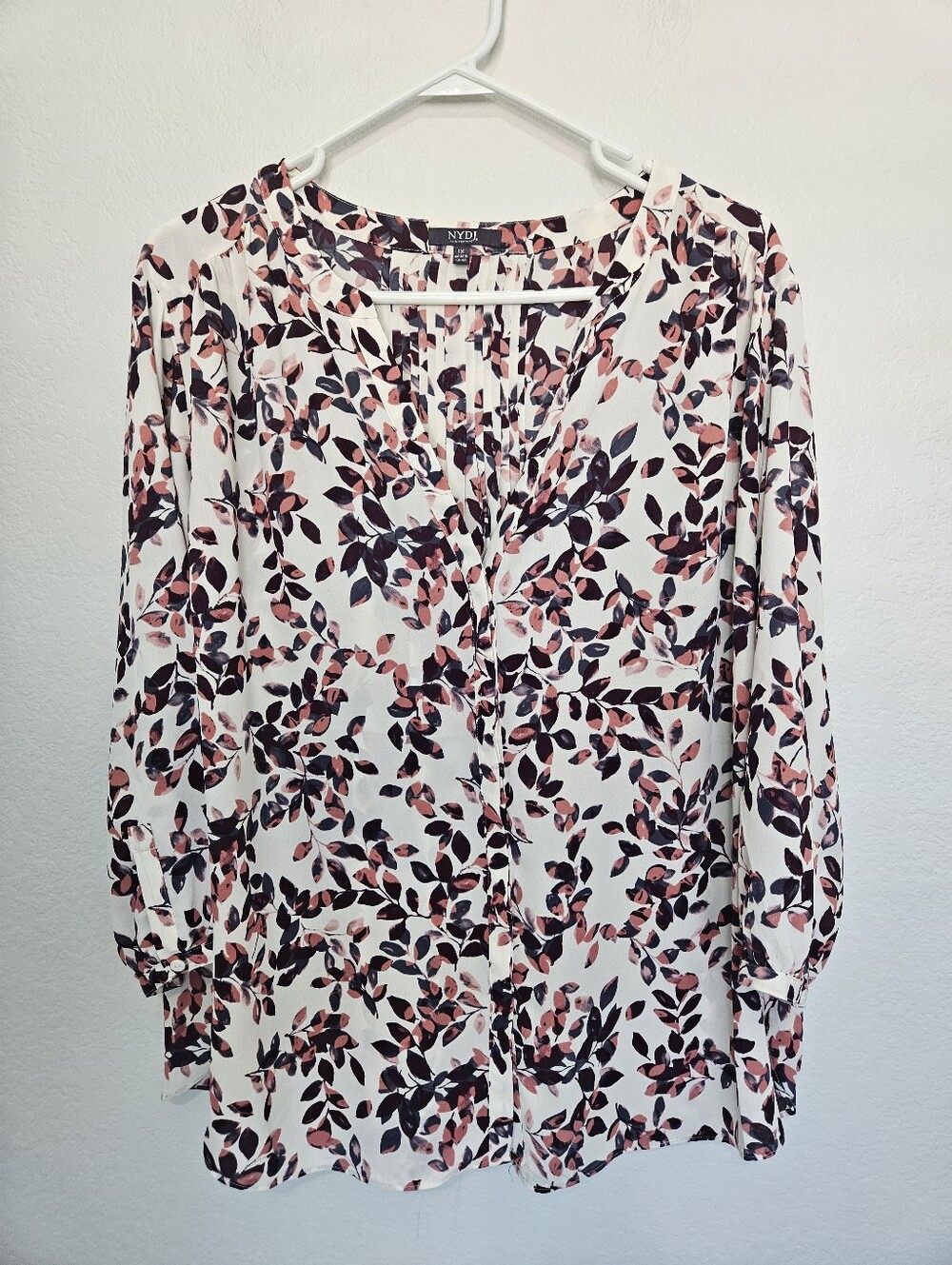 NYDJ | Pleat Back 3/4 Sleeve Blouse Classic Career Leaves Light Sheer Womens 1X